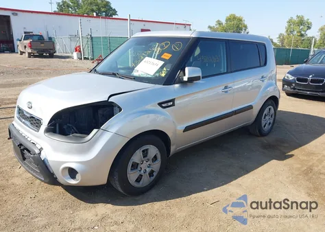 2013 Kia Soul z USA, uszkodzony, nr VIN KNDJT2A51D7761697